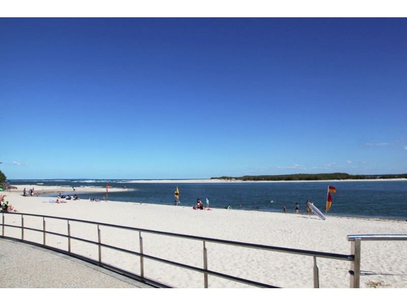 202/10 Leeding Terrace, Caloundra QLD 4551