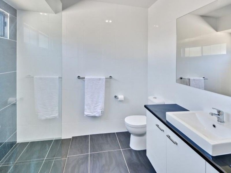 1 Bells Esplanade, Pelican Waters QLD 4551