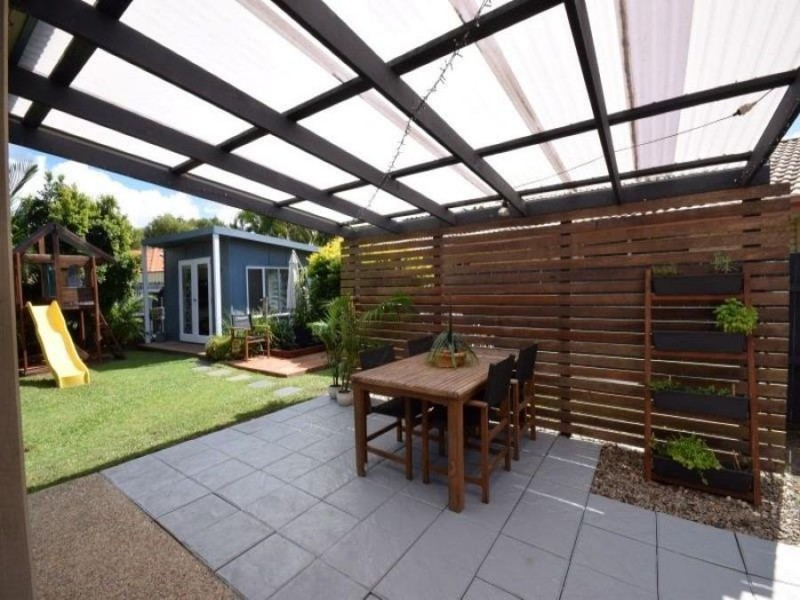 16 Caulfield Close, Little Mountain QLD 4551