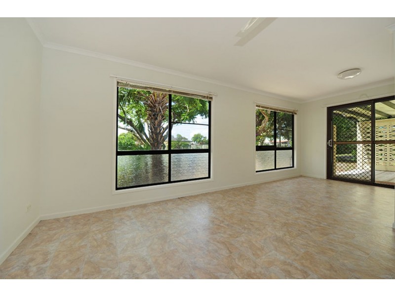 123 Coronation Avenue, Golden Beach QLD 4551