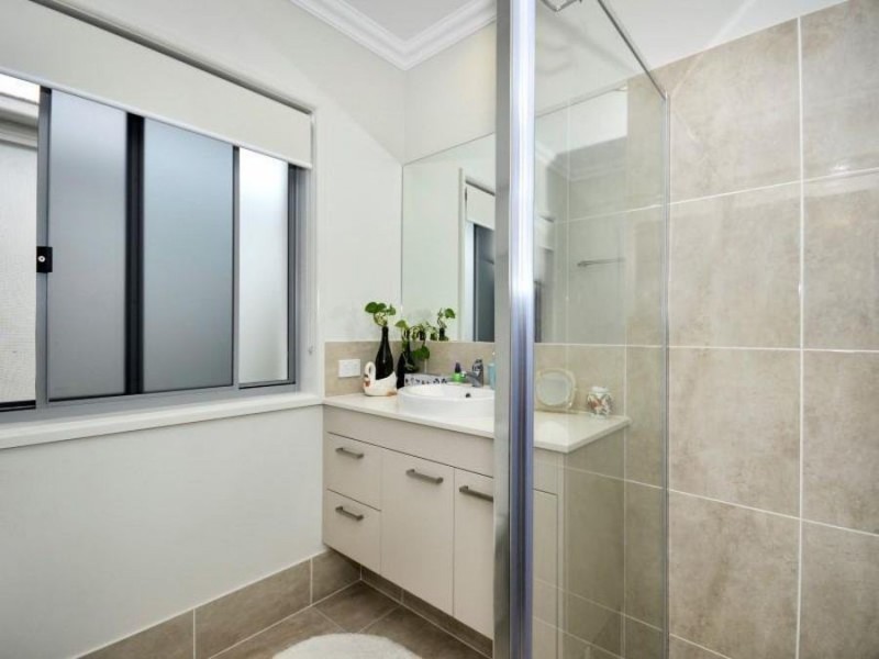 16 Foreshore Crt, Dicky Beach QLD 4551