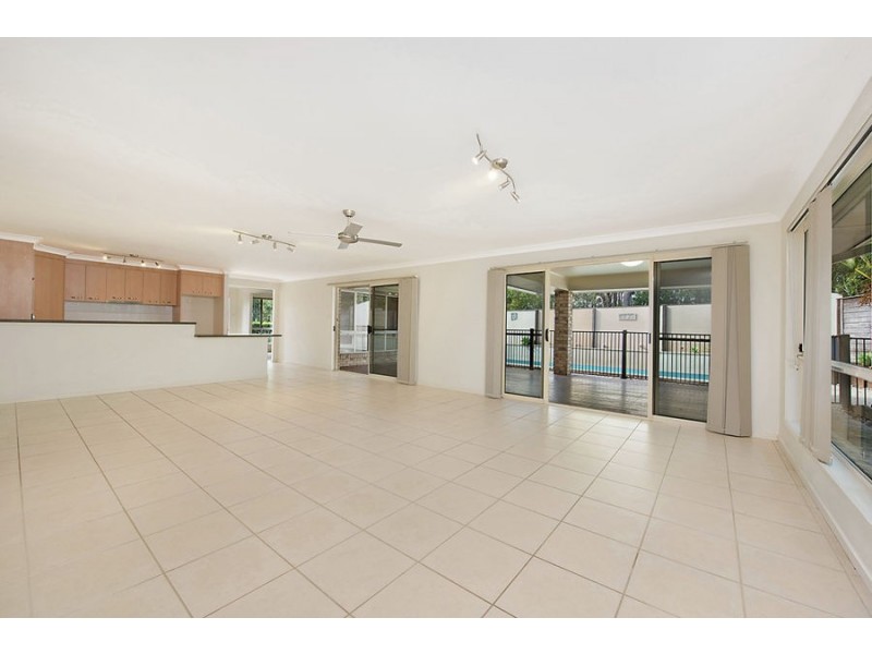 1 Gumview Place, Little Mountain QLD 4551