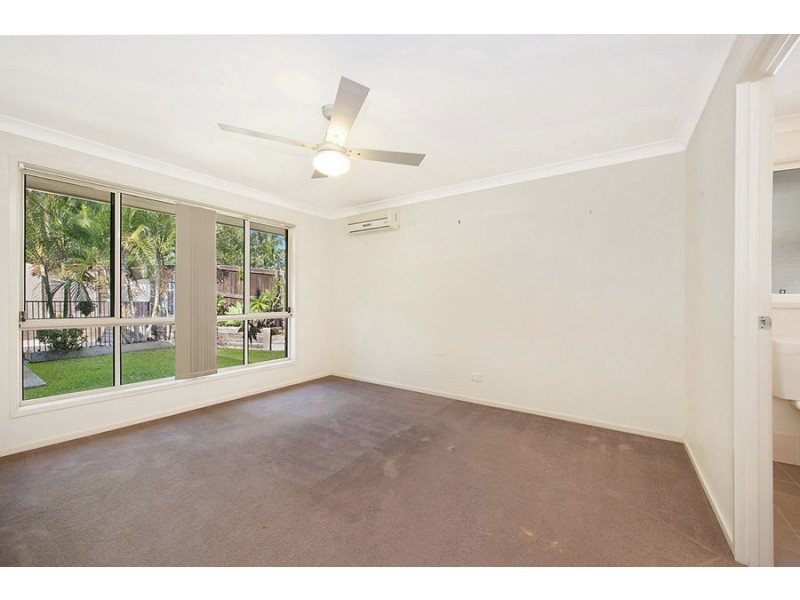 1 Gumview Place, Little Mountain QLD 4551