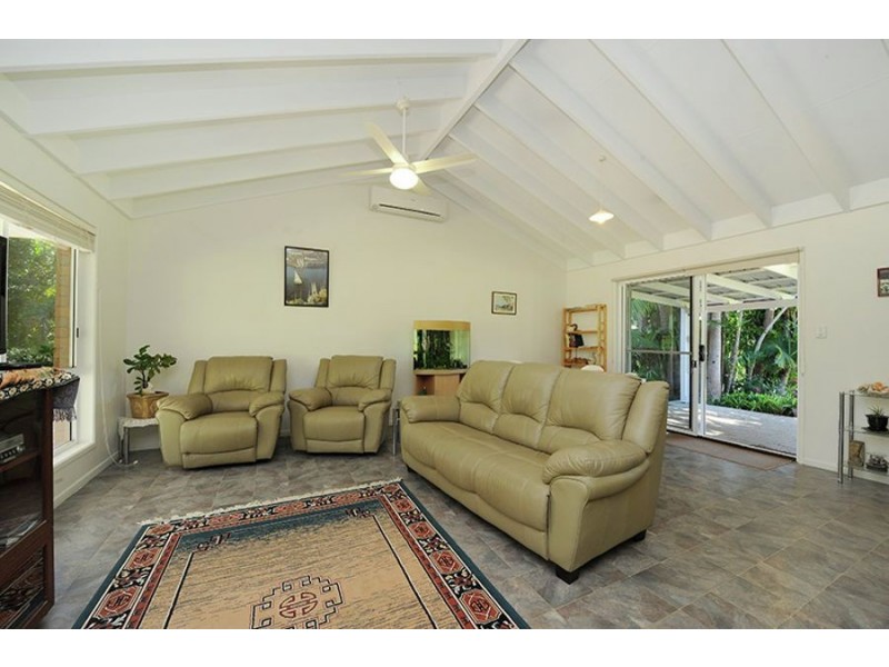 68 Andersen Road, Diamond Valley QLD 4553