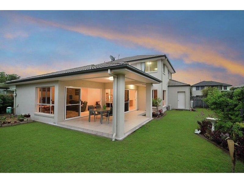 17 Hillview Crescent, Little Mountain QLD 4551