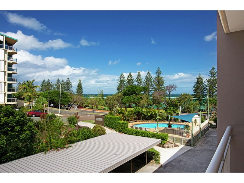 12/15 Esplanade, Bulcock Beach, Caloundra QLD 4551