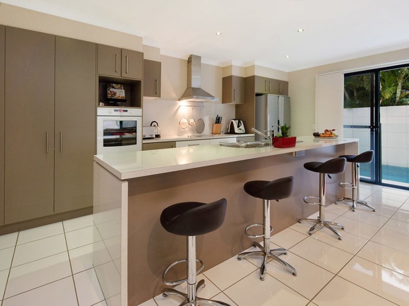 8 Cullen Drive, Little Mountain QLD 4551