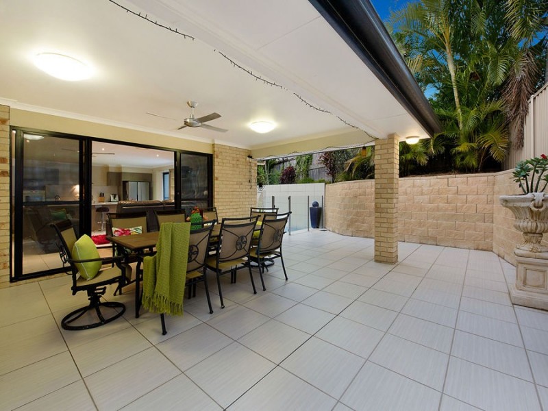 8 Cullen Drive, Little Mountain QLD 4551