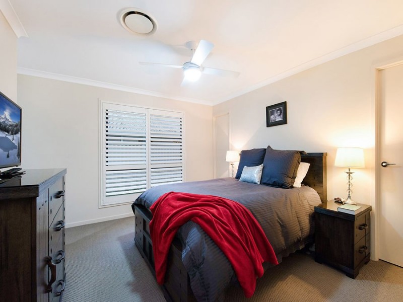 8 Cullen Drive, Little Mountain QLD 4551