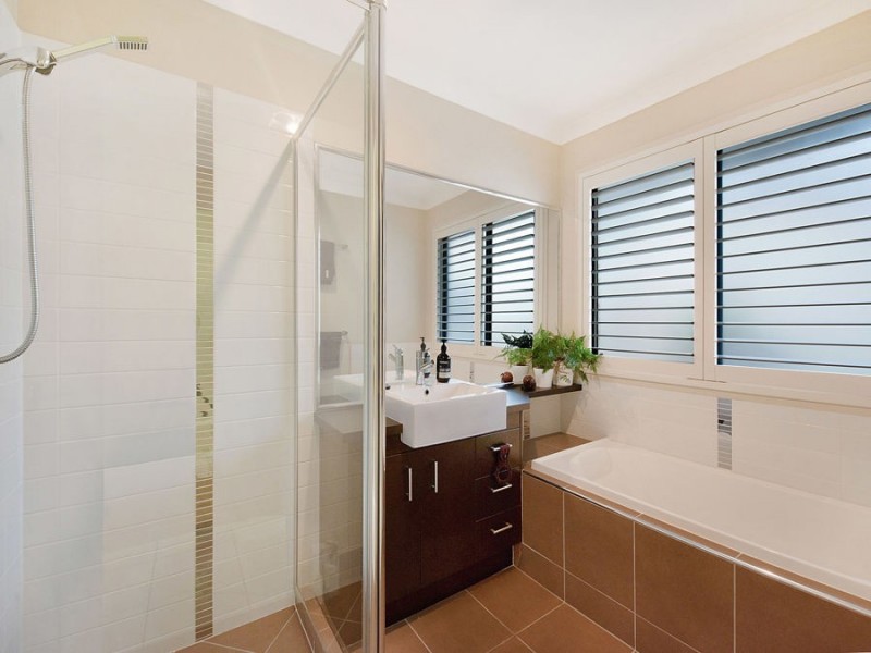 8 Cullen Drive, Little Mountain QLD 4551