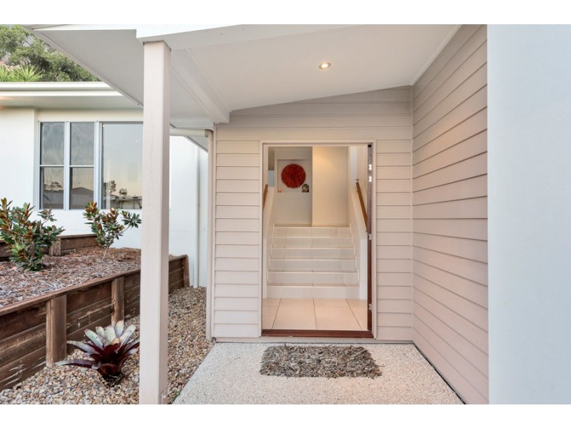 6 Parkhill Court, Little Mountain QLD 4551