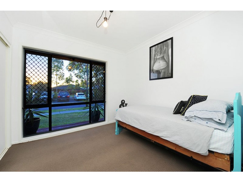 6 Andrew Avenue, Little Mountain QLD 4551