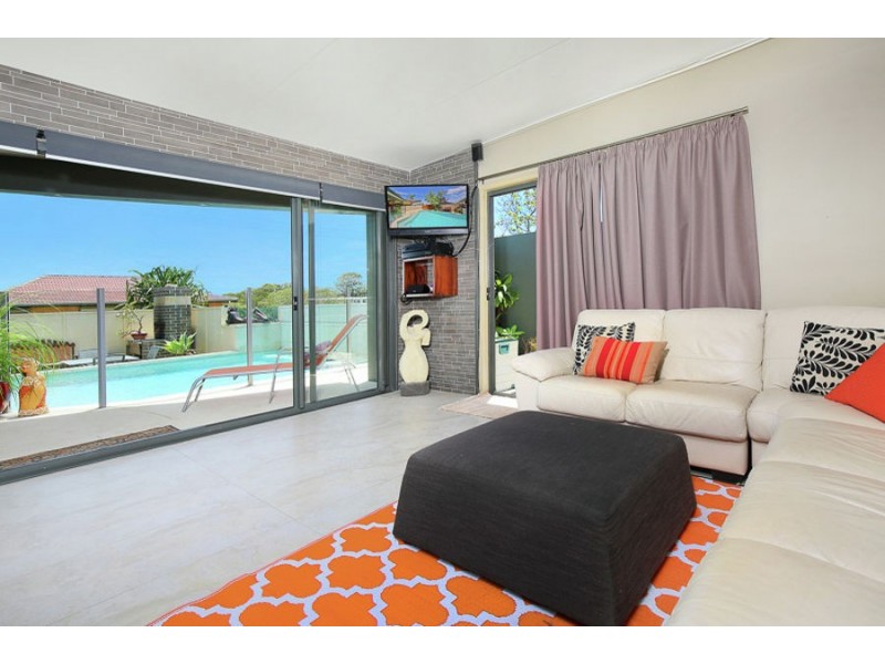 5 Beausang Street, Caloundra QLD 4551