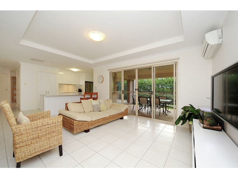 3 Hillside Court, Little Mountain QLD 4551