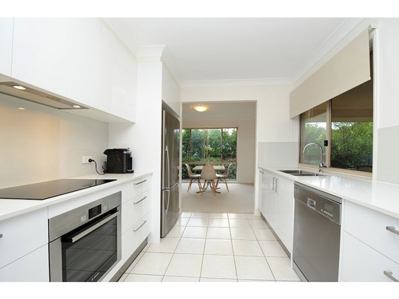 3 Hillside Court, Little Mountain QLD 4551