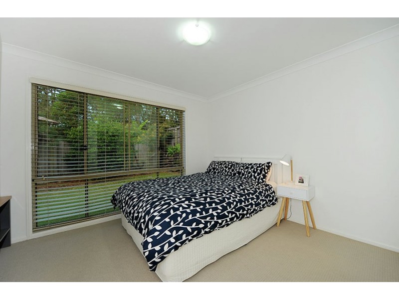3 Hillside Court, Little Mountain QLD 4551