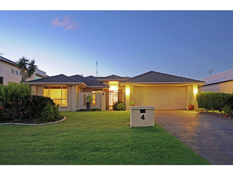 4 Mykonos Court, Kawana Island QLD 4575