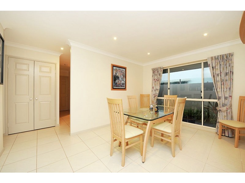 4 Mykonos Court, Kawana Island QLD 4575