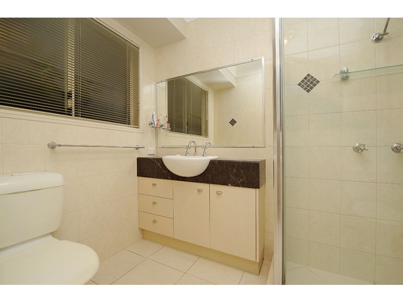 4 Mykonos Court, Kawana Island QLD 4575