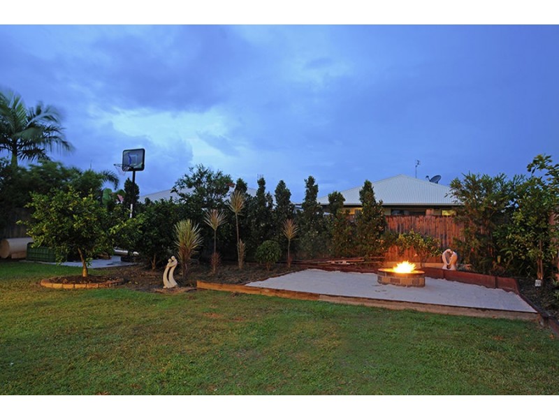 12 Rosslare Street, Caloundra West QLD 4551