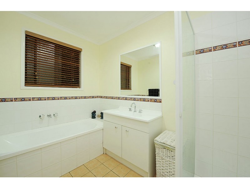 12 Rosslare Street, Caloundra West QLD 4551