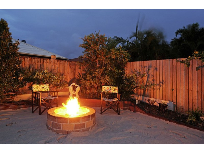 12 Rosslare Street, Caloundra West QLD 4551