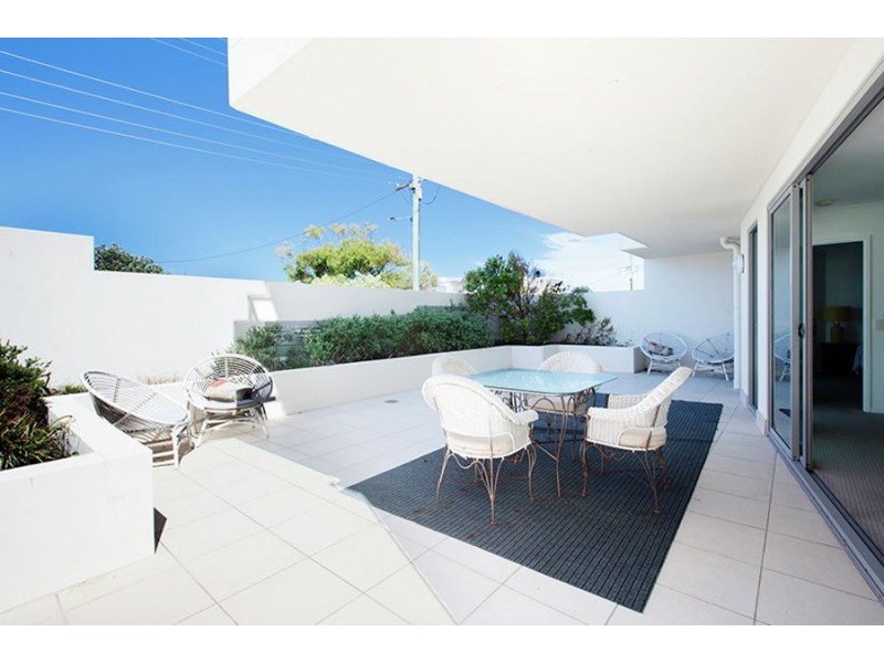 1/4 Orvieto Terrace, Kings Beach QLD 4551