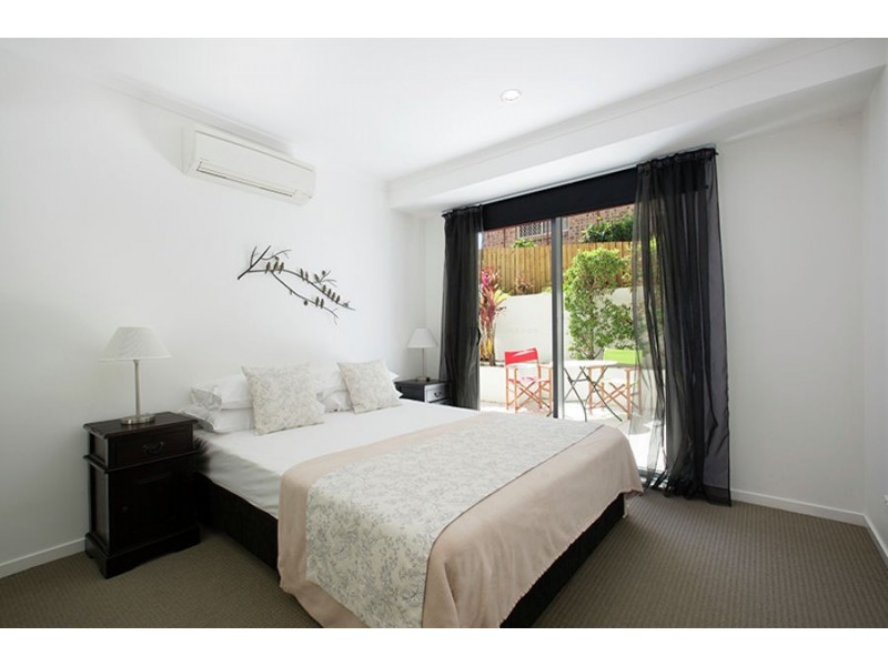 1/4 Orvieto Terrace, Kings Beach QLD 4551