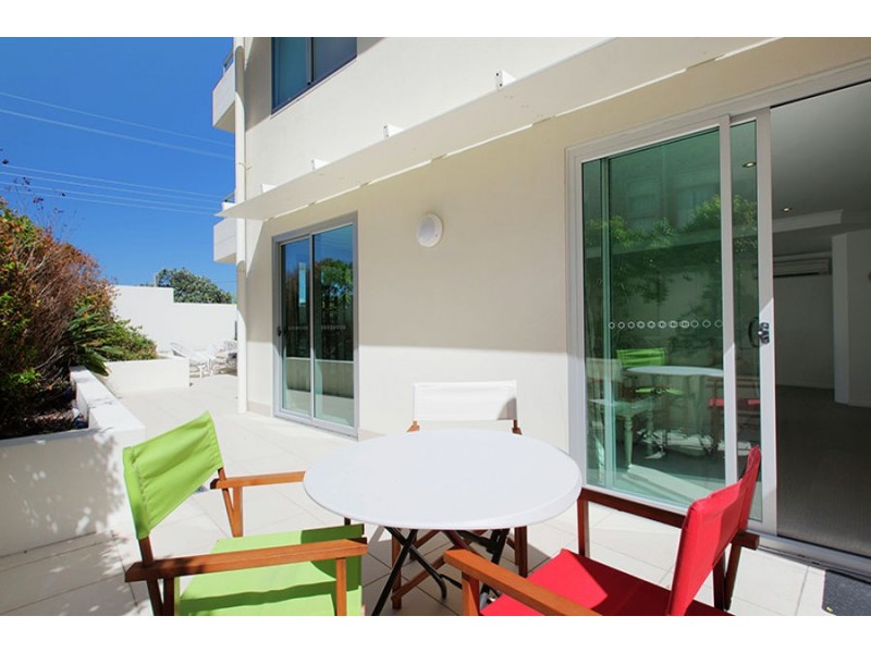 1/4 Orvieto Terrace, Kings Beach QLD 4551