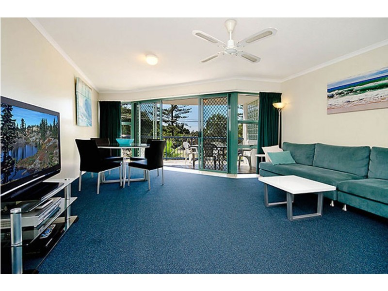 Unit 9/68 Esplanade, Golden Beach QLD 4551