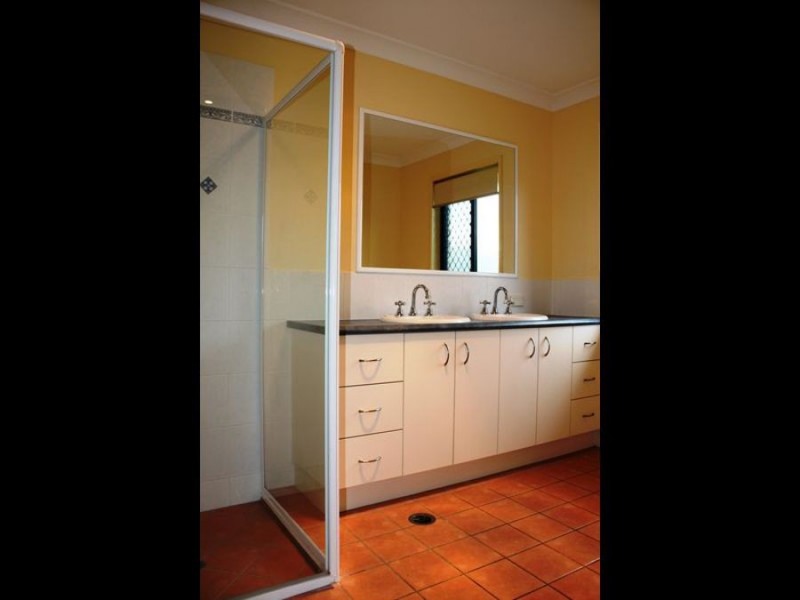 31 Montserrat Crescent, Caloundra West QLD 4551