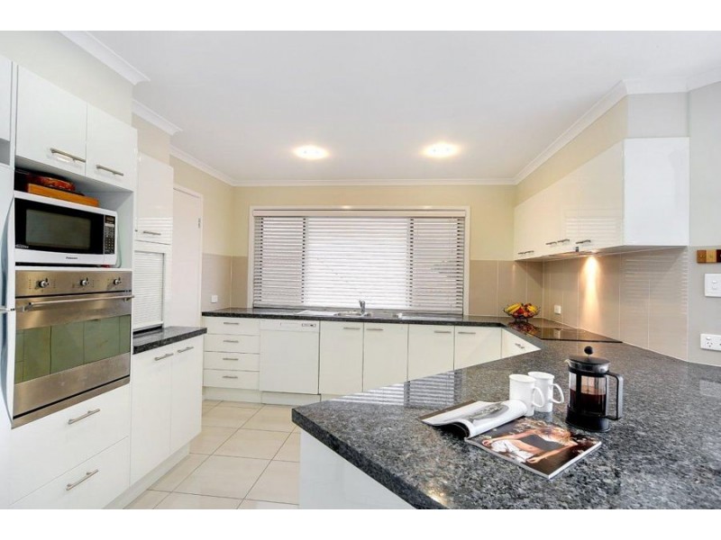 5 Lakewood St, Little Mountain QLD 4551