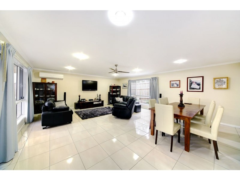 5 Lakewood St, Little Mountain QLD 4551