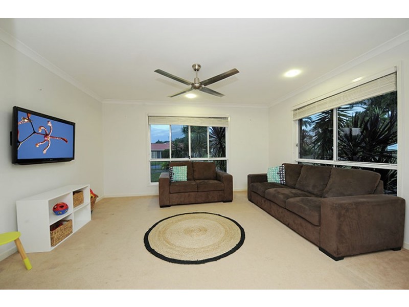 19 Discovery Drive, Little Mountain QLD 4551
