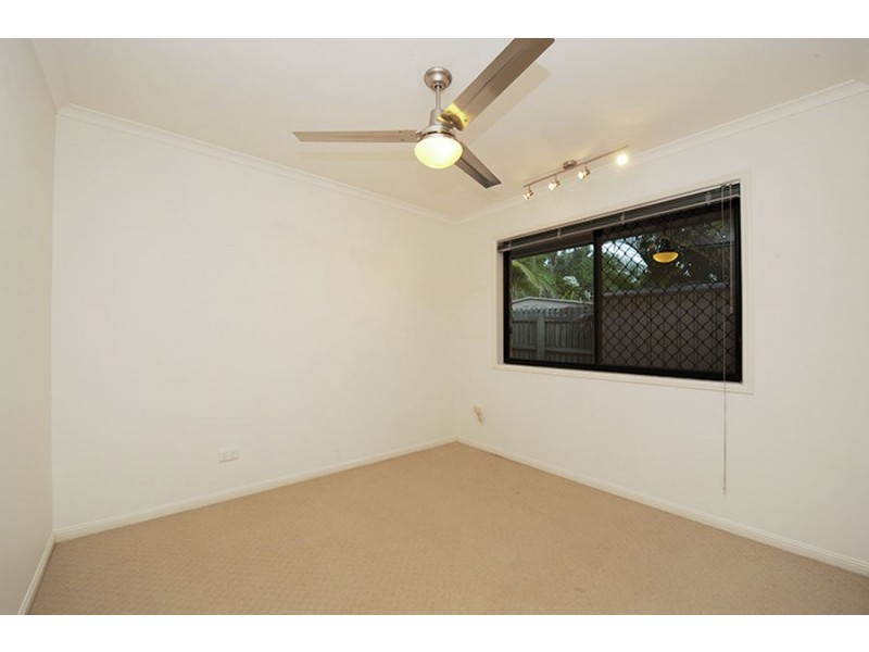 13 Dunk Place, Little Mountain QLD 4551