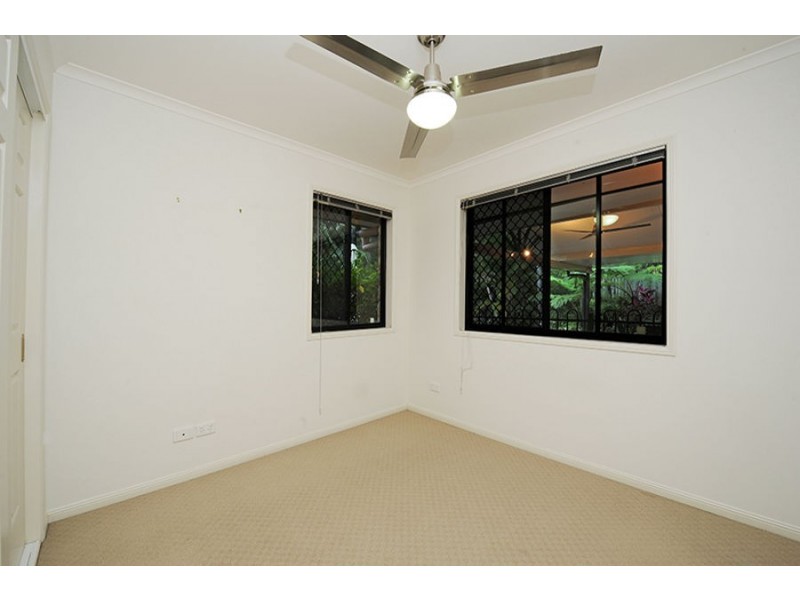 13 Dunk Place, Little Mountain QLD 4551