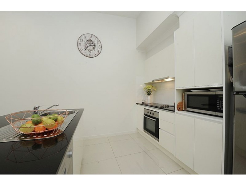 32 Bells Reach Drive, Caloundra West QLD 4551