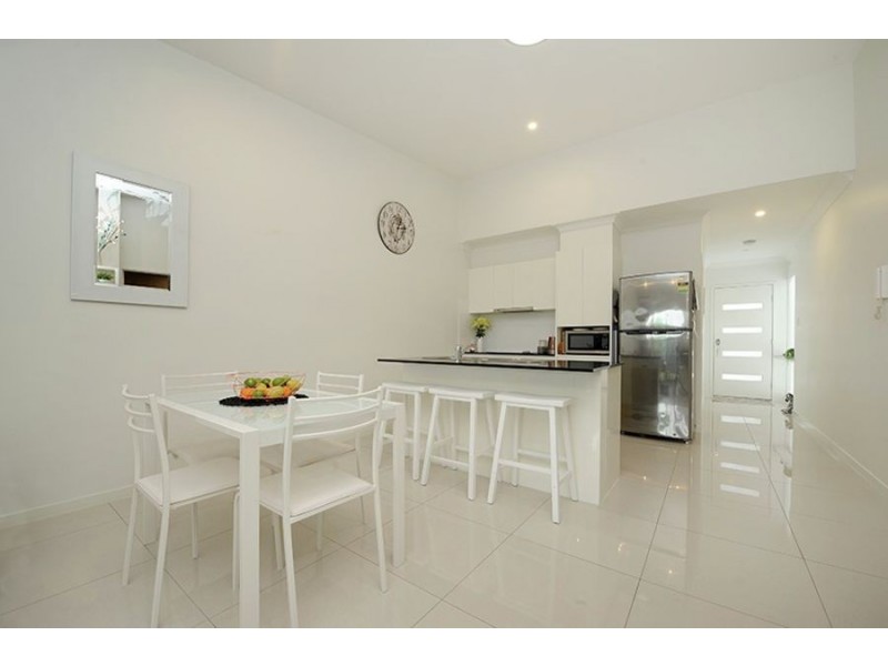 32 Bells Reach Drive, Caloundra West QLD 4551