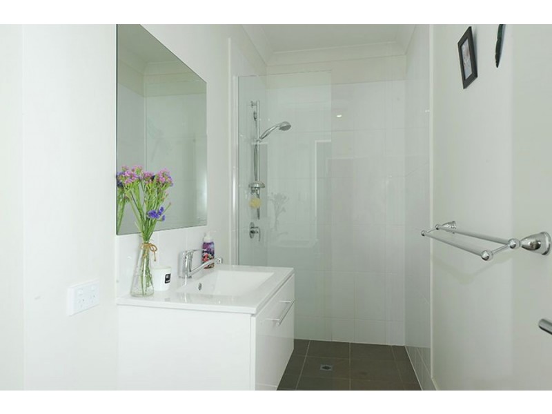 32 Bells Reach Drive, Caloundra West QLD 4551