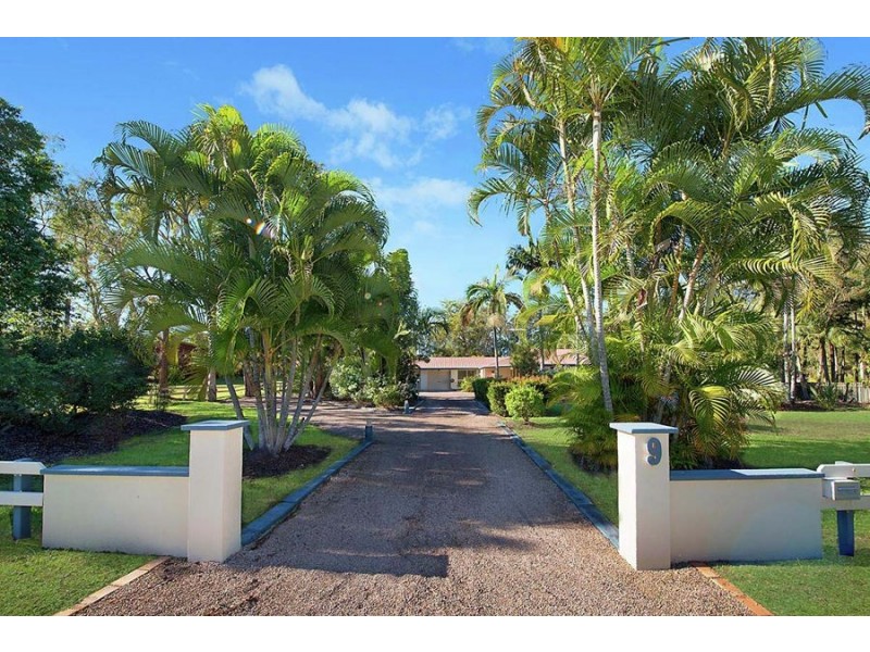 9 Raintree Boulevard, Little Mountain QLD 4551