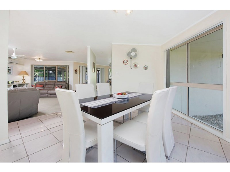 9 Raintree Boulevard, Little Mountain QLD 4551