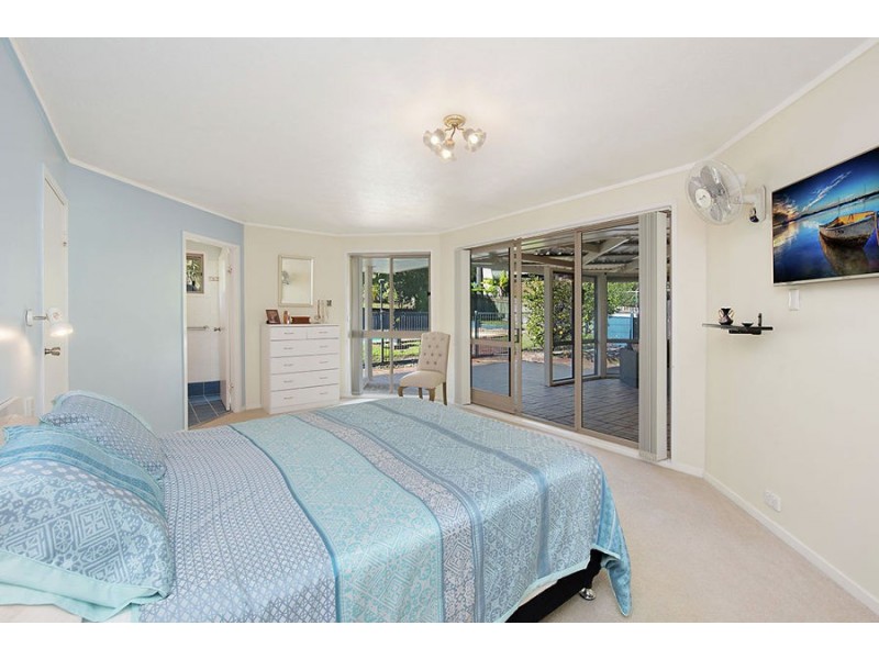 9 Raintree Boulevard, Little Mountain QLD 4551