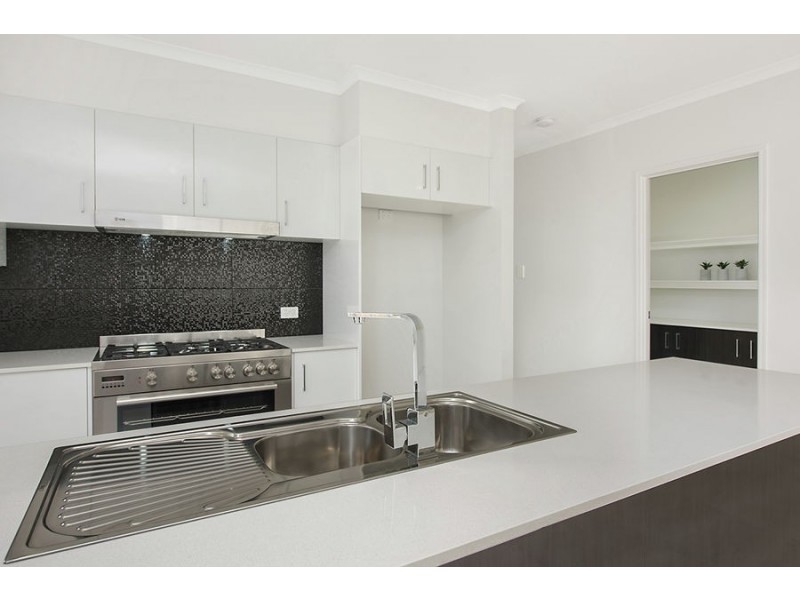 6 Little Mountain Drive, Little Mountain QLD 4551