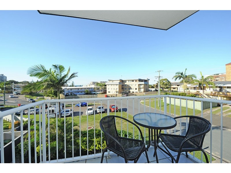 8/1 Saltair Street, Kings Beach QLD 4551