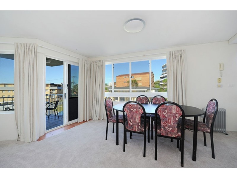 8/1 Saltair Street, Kings Beach QLD 4551