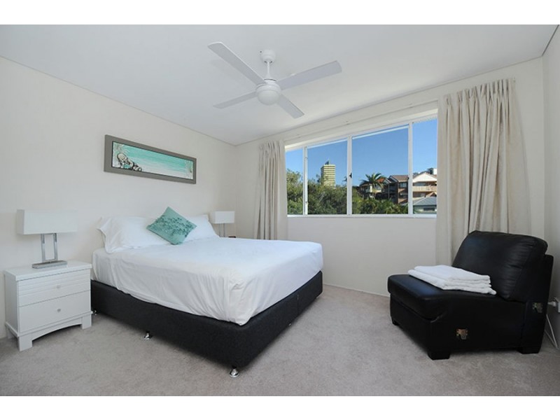 8/1 Saltair Street, Kings Beach QLD 4551