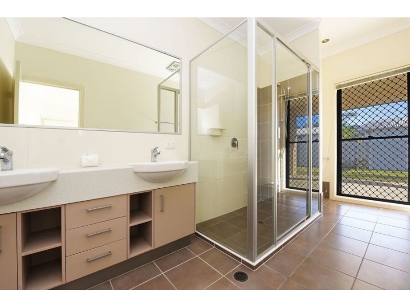 6 Alicia Circuit, Little Mountain QLD 4551