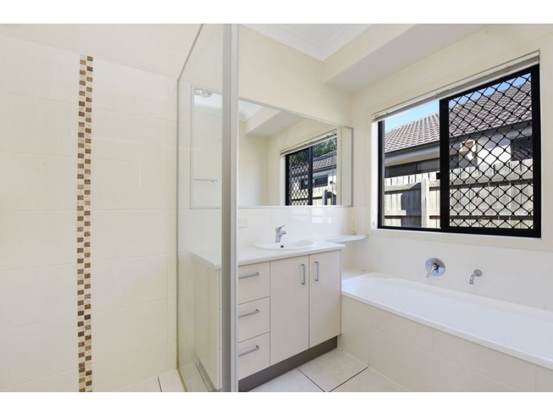 6 Alicia Circuit, Little Mountain QLD 4551