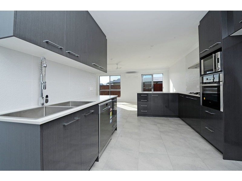 1/62 Indigo Road, Caloundra West QLD 4551