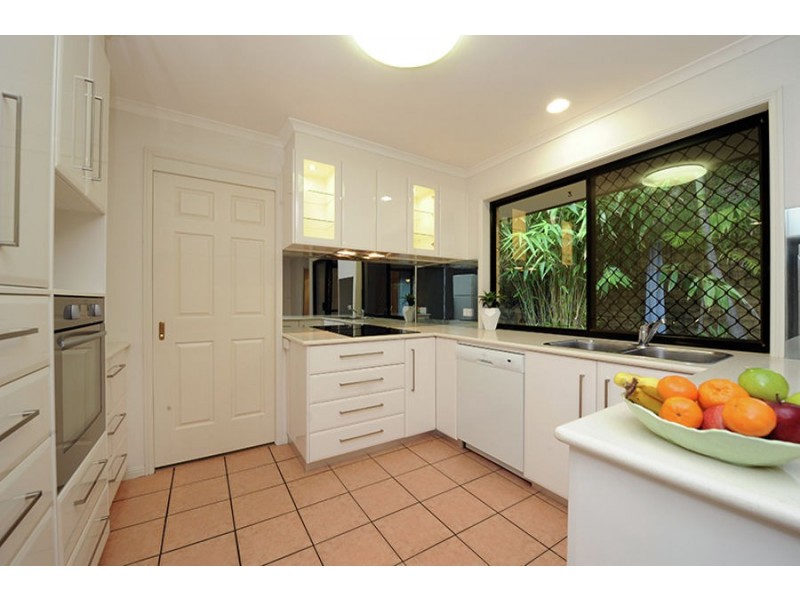 13 Dunk Place, Little Mountain QLD 4551